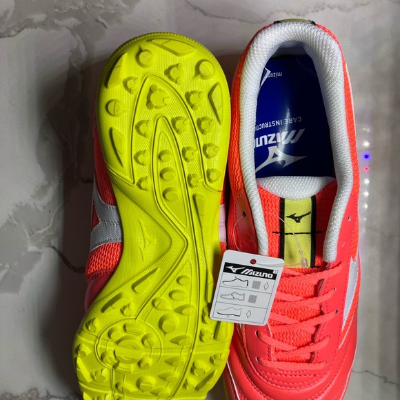 MIZUNO SOCCER SHOES Turf ⚽️ 👟 
fit normal, good fabrics, Japanese technology - Picture 3 of 6
